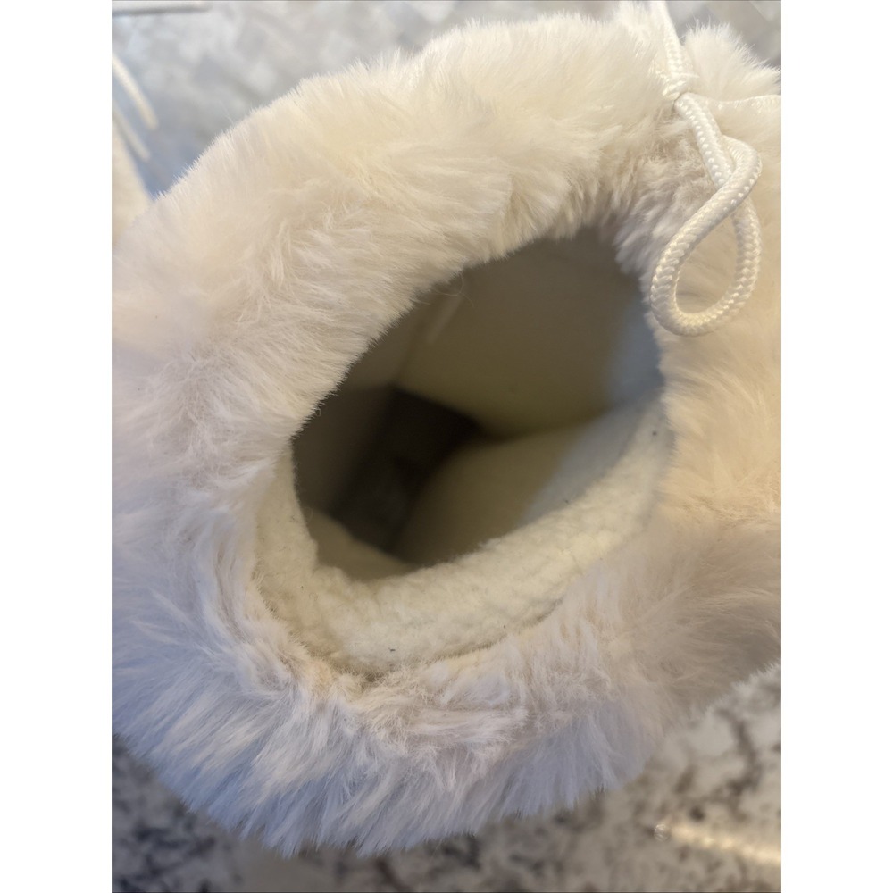 Forever21 Hello Kitty Boots Women's Size 8 White Fur Winter Boots pink Bow‎ - Picture 7 of 16